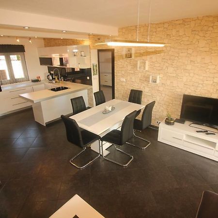 קריקווניצה Apartment Martina מראה חיצוני תמונה